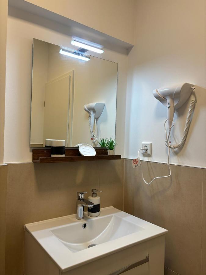 Accommodatie bij particulieren Lenti Duesseldorfer Apartment's *