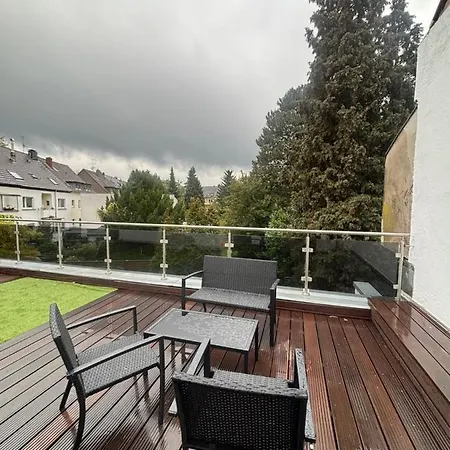 Lenti Duesseldorfer Apartment's Homestay *