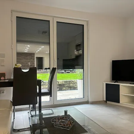 Homestay Lenti Duesseldorfer Apartment's Dusseldorf