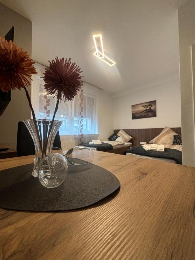 Lenti Düsseldorfer Apartment’s Düsseldorf