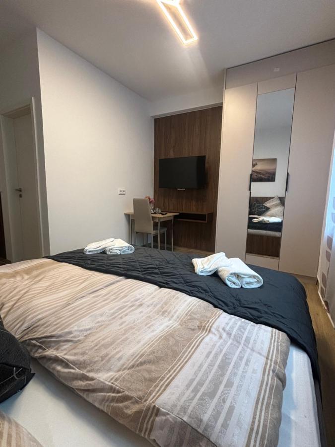 Lenti Düsseldorfer Apartment’s Düsseldorf