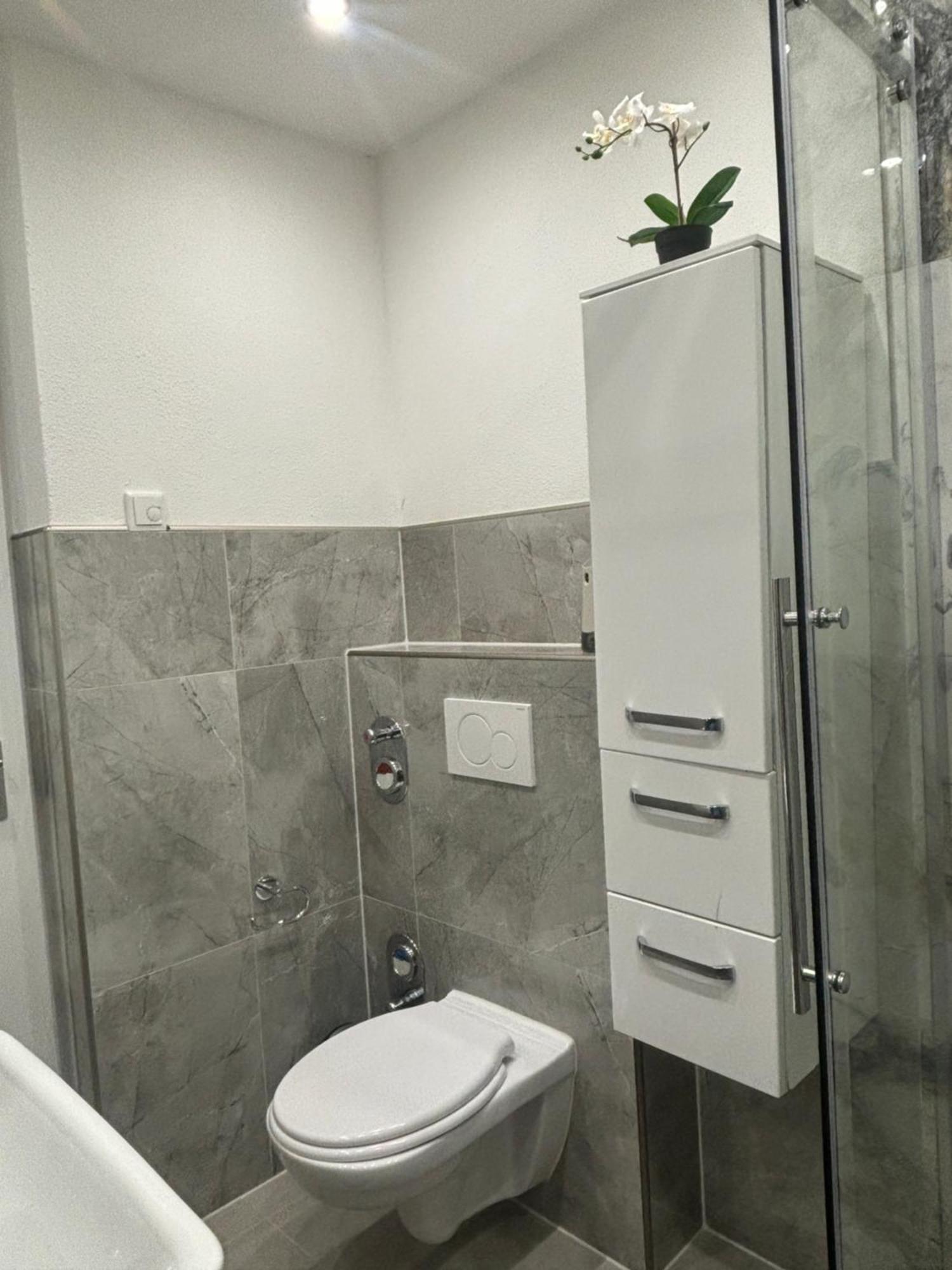 Lenti Düsseldorfer Apartment’s Privatunterkunft *